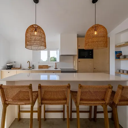 Casa Bartolomeu * Каштру-Марин